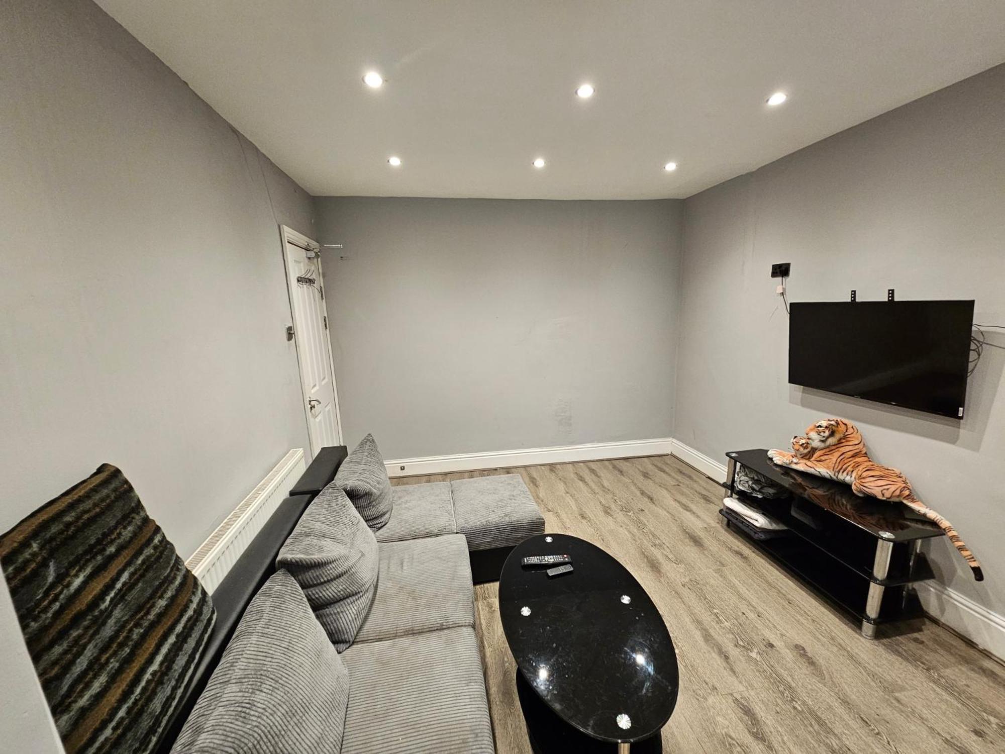 Monyhull Homestay - Near City Centre Kingsheath Nia Nec Bhx 伯明翰 外观 照片