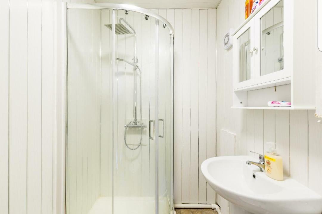 Monyhull Homestay - Near City Centre Kingsheath Nia Nec Bhx 伯明翰 外观 照片